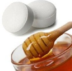 Аспирин и мед от прыщей
